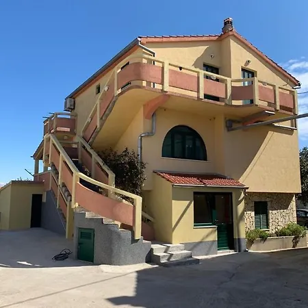 Apartmán West Village Sali